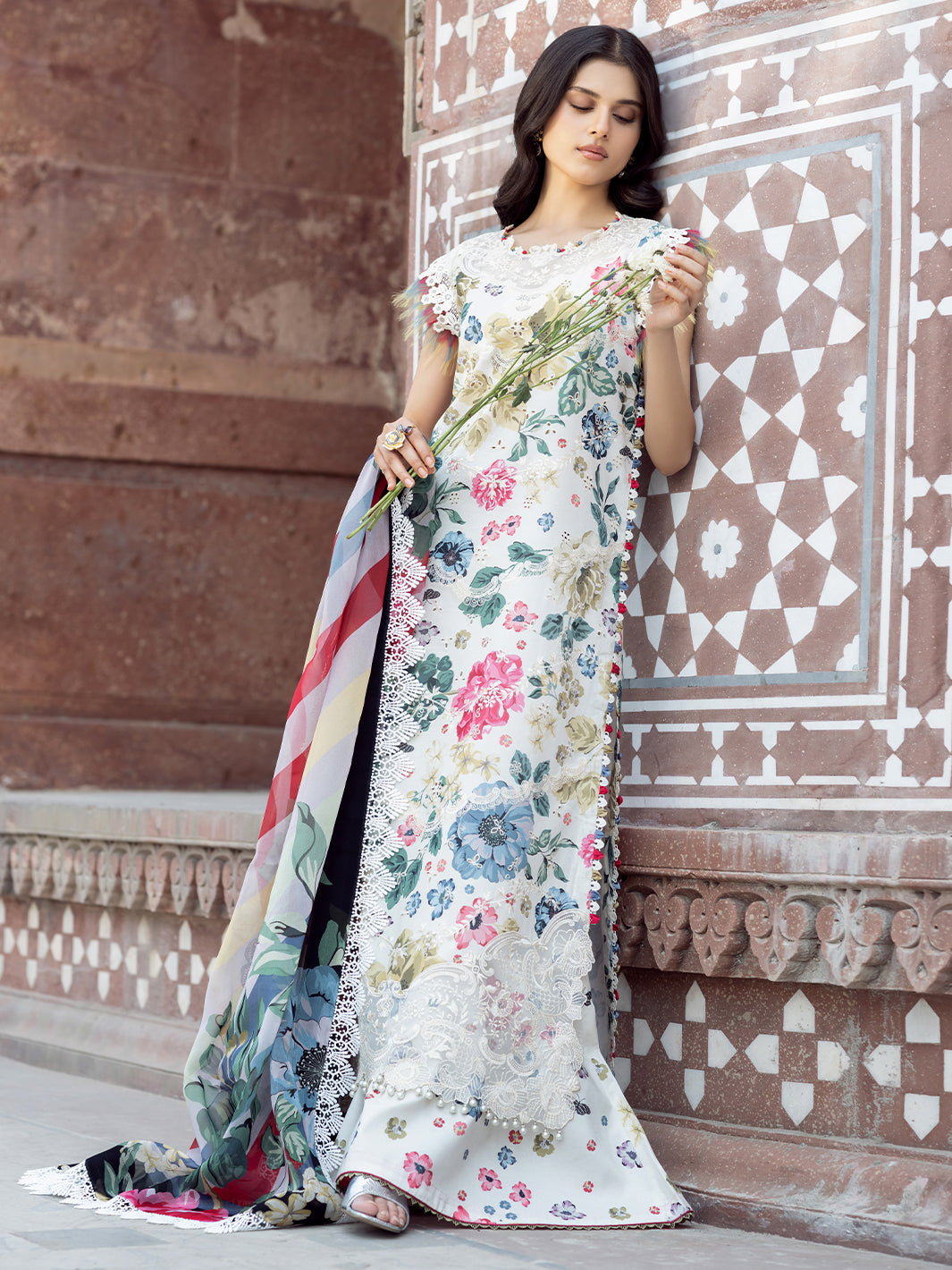 Naqsh Naaz Luxury Lawn