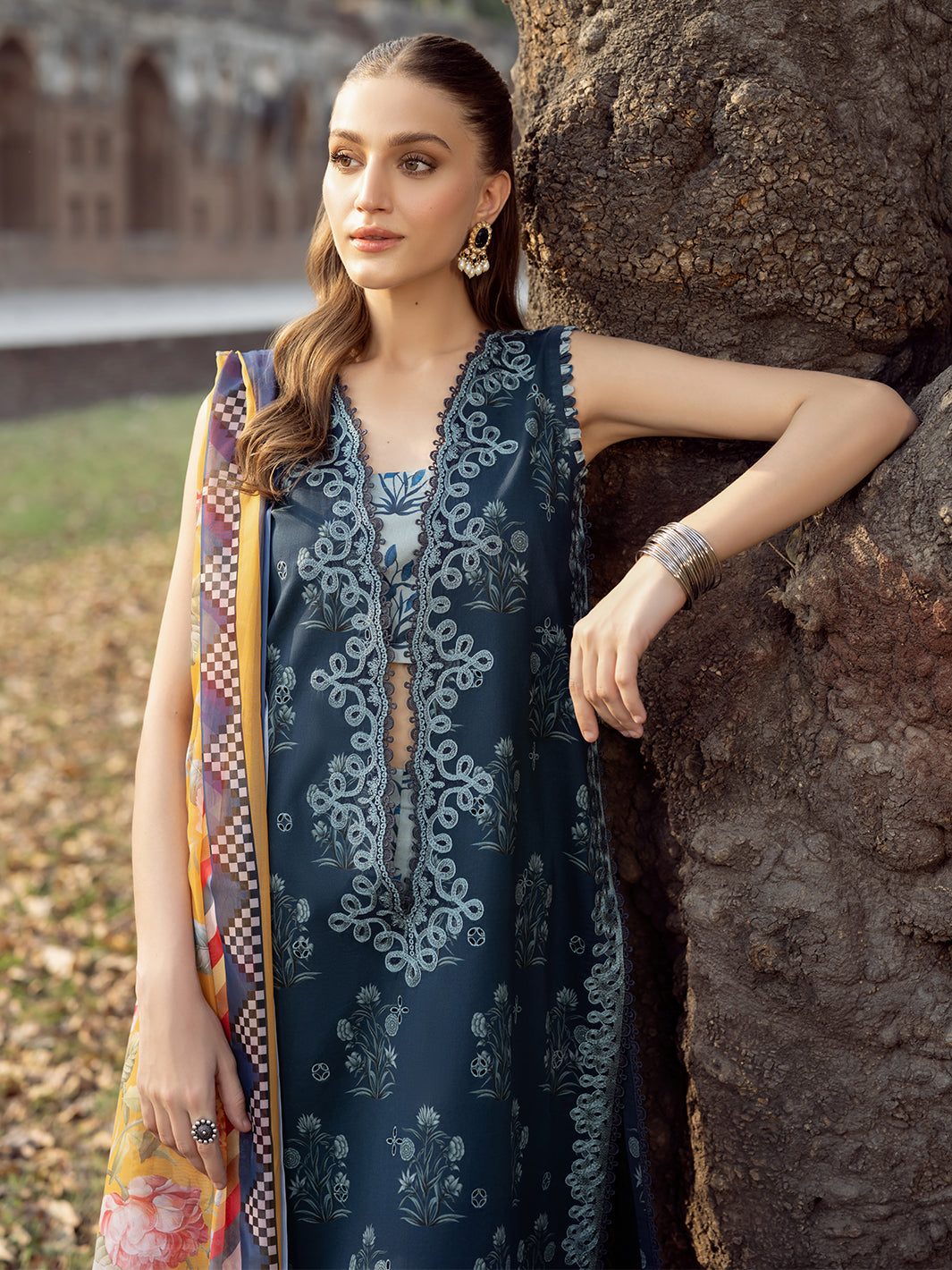 Naqsh Naaz Luxury Lawn