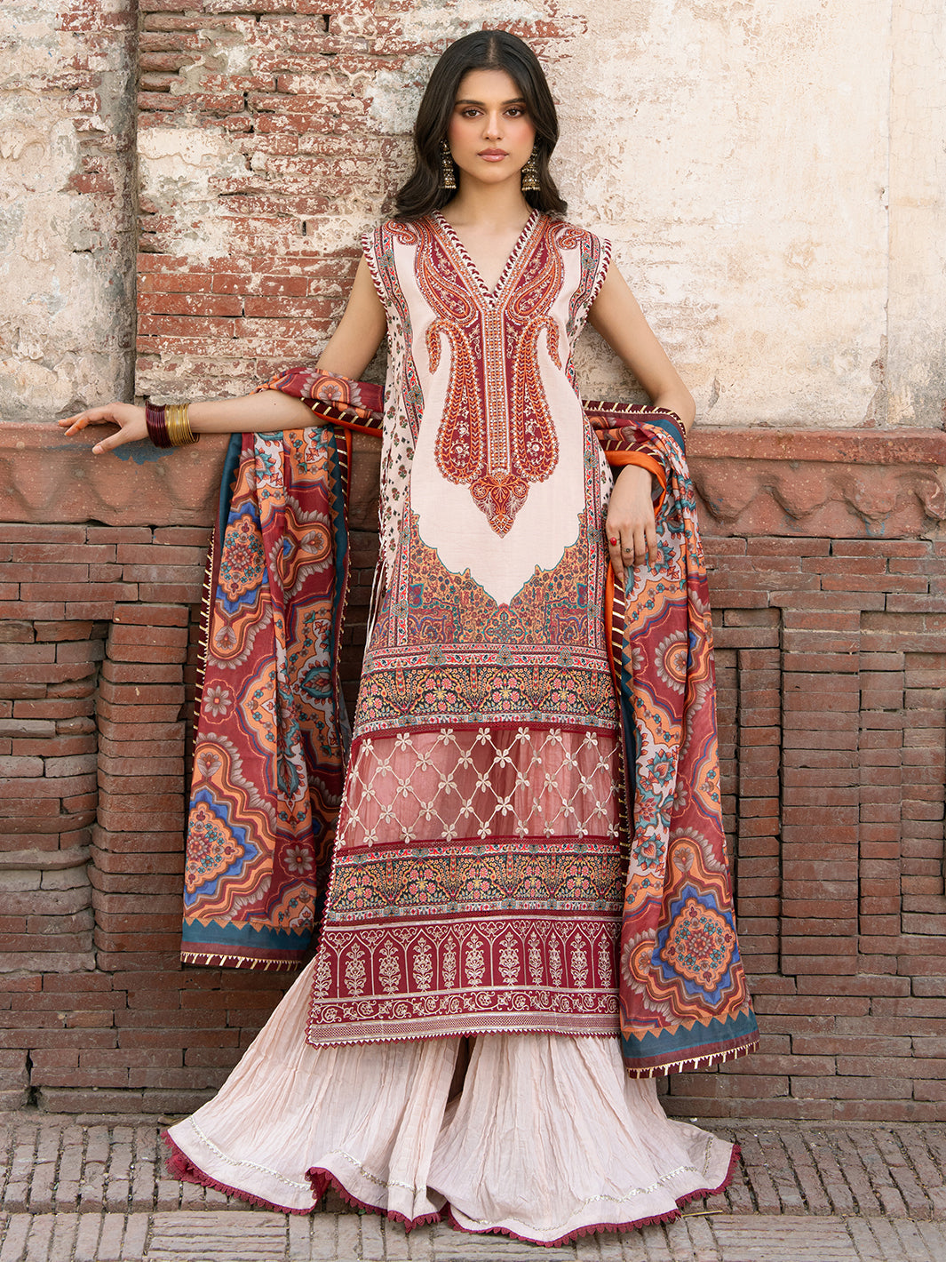 Naqsh Naaz Luxury Lawn