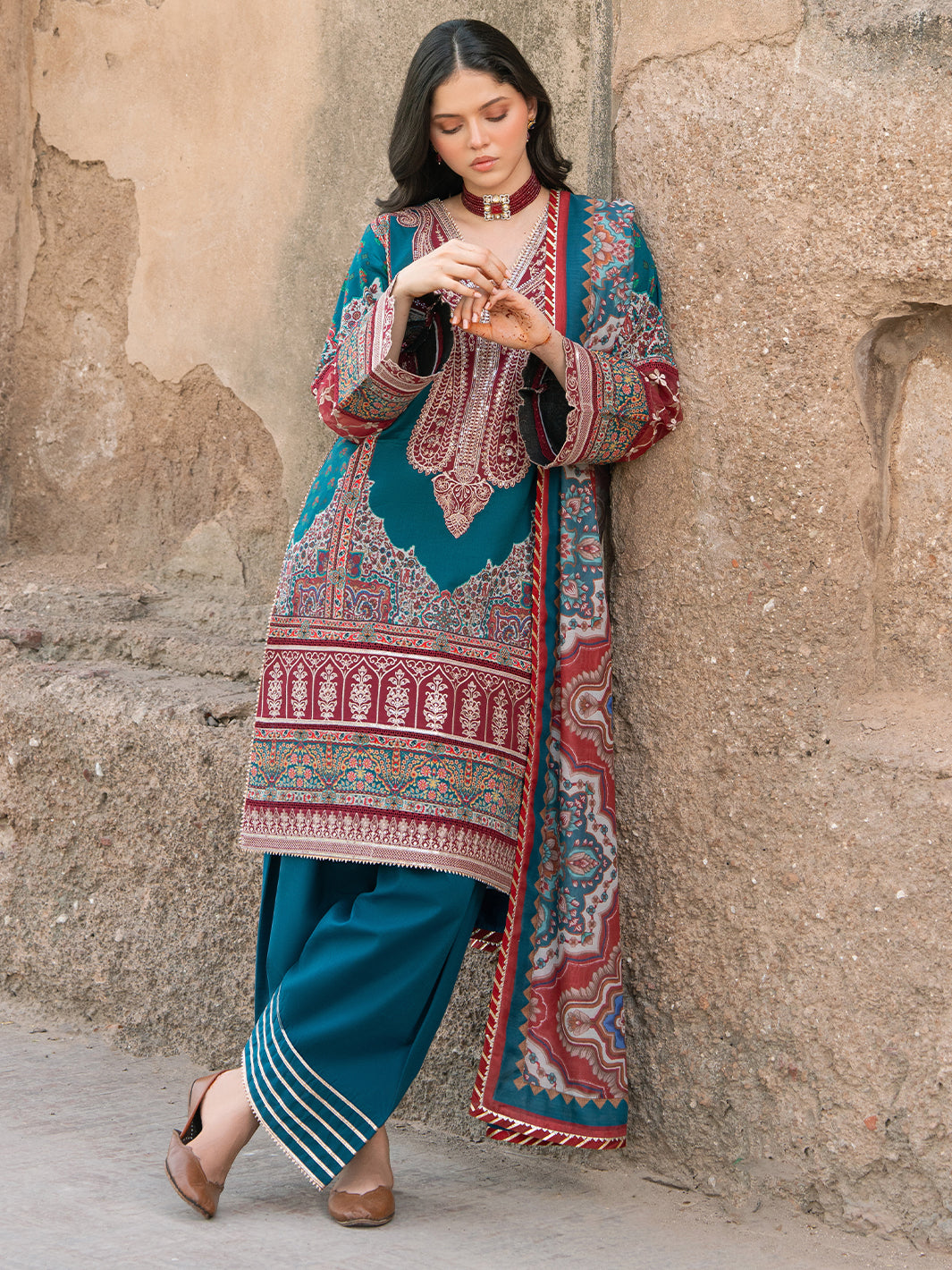 Naqsh Naaz Luxury Lawn