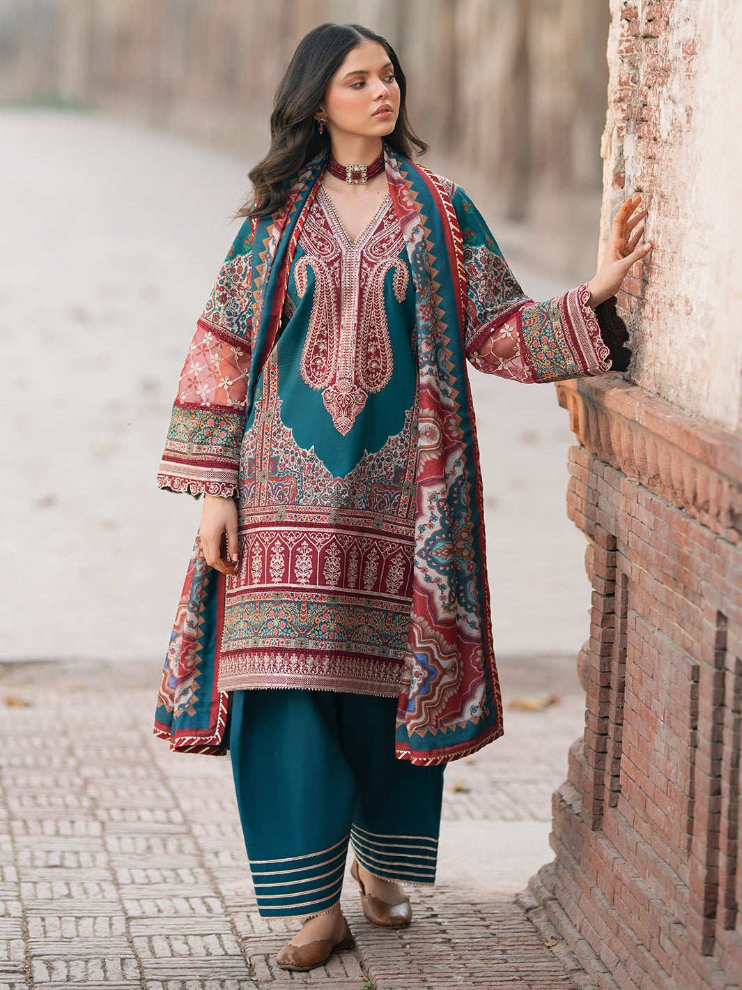 Naqsh Naaz Luxury Lawn
