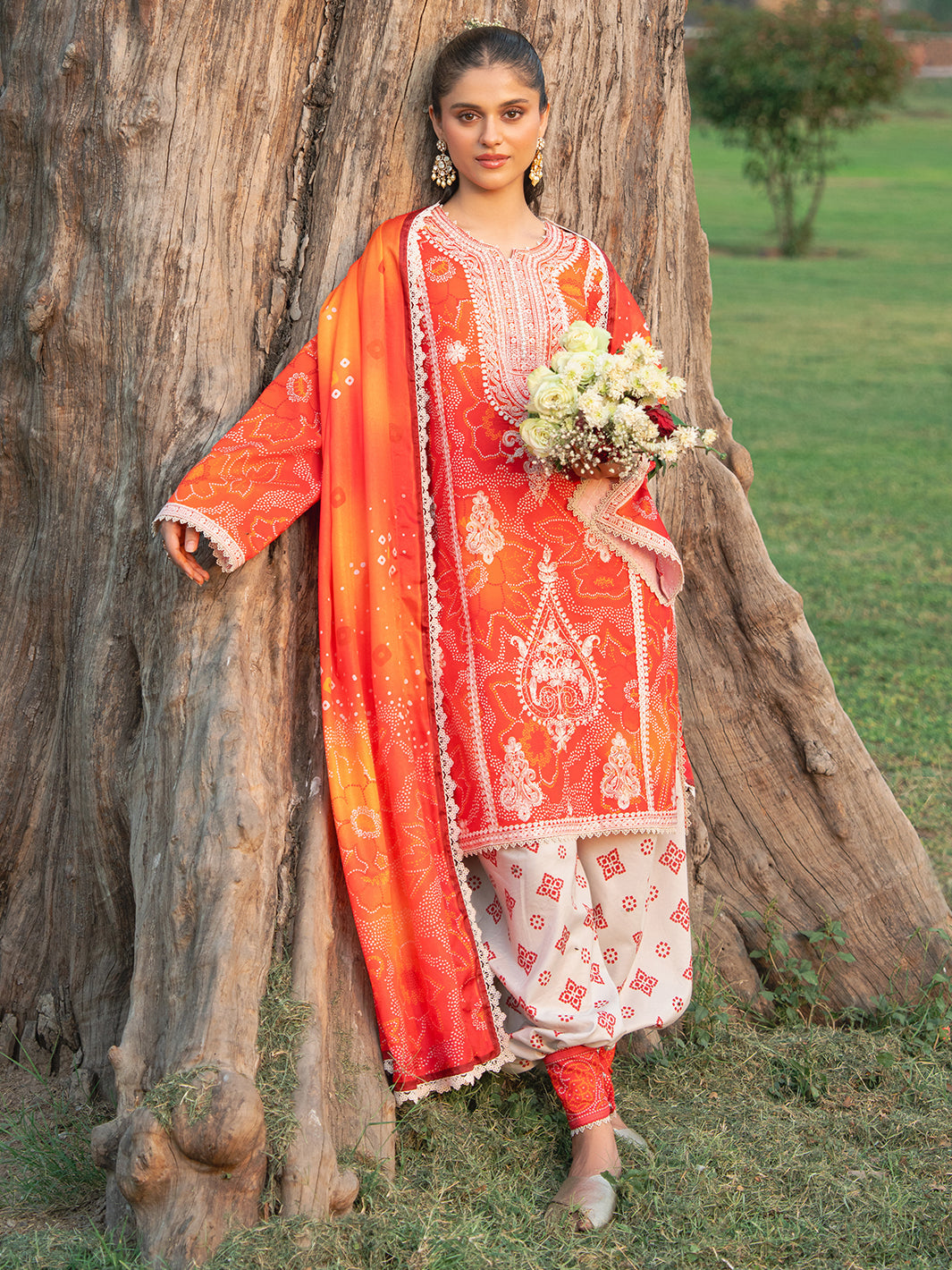 Naqsh Naaz Luxury Lawn