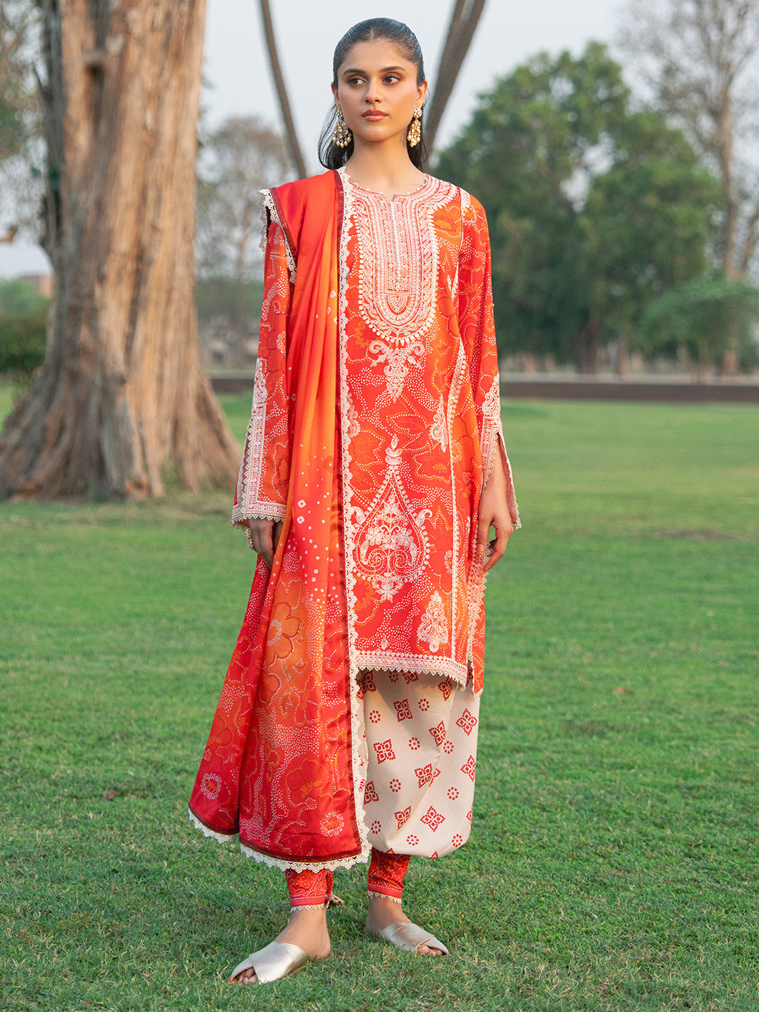 Naqsh Naaz Luxury Lawn