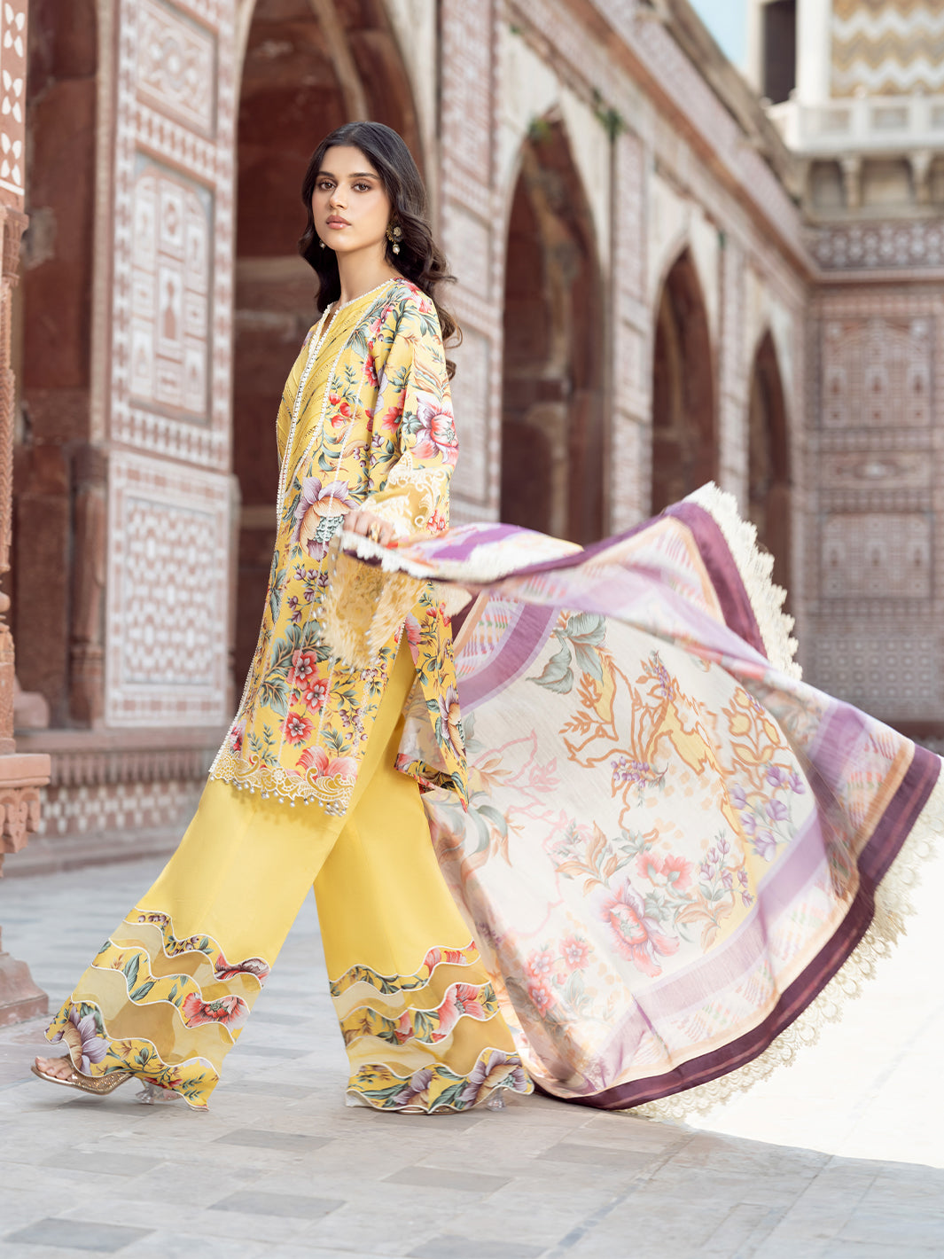 Naqsh Naaz Luxury Lawn