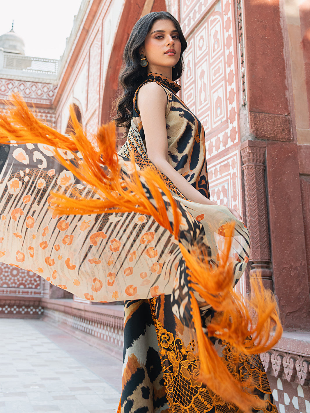 Naqsh Naaz Luxury Lawn
