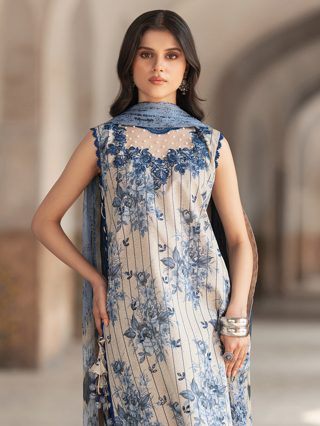 Naqsh Naaz Luxury Lawn