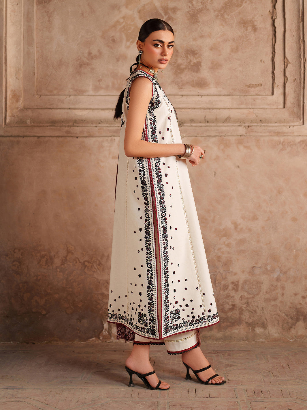 Suroor 3 Pc  Pret