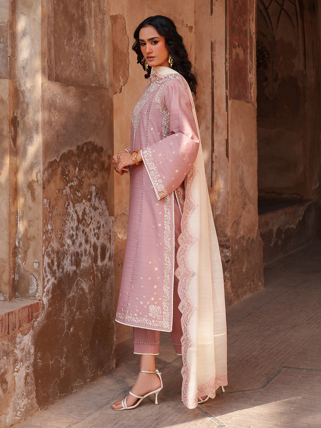 Suroor 3 Pc  Pret