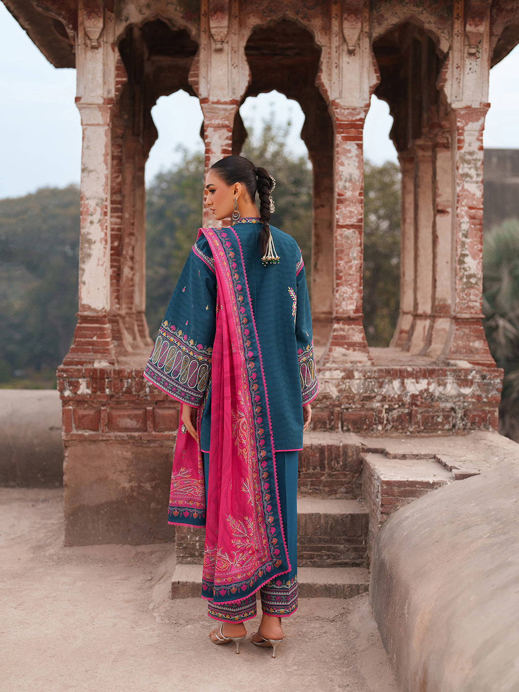 Suroor lawn 3 pc