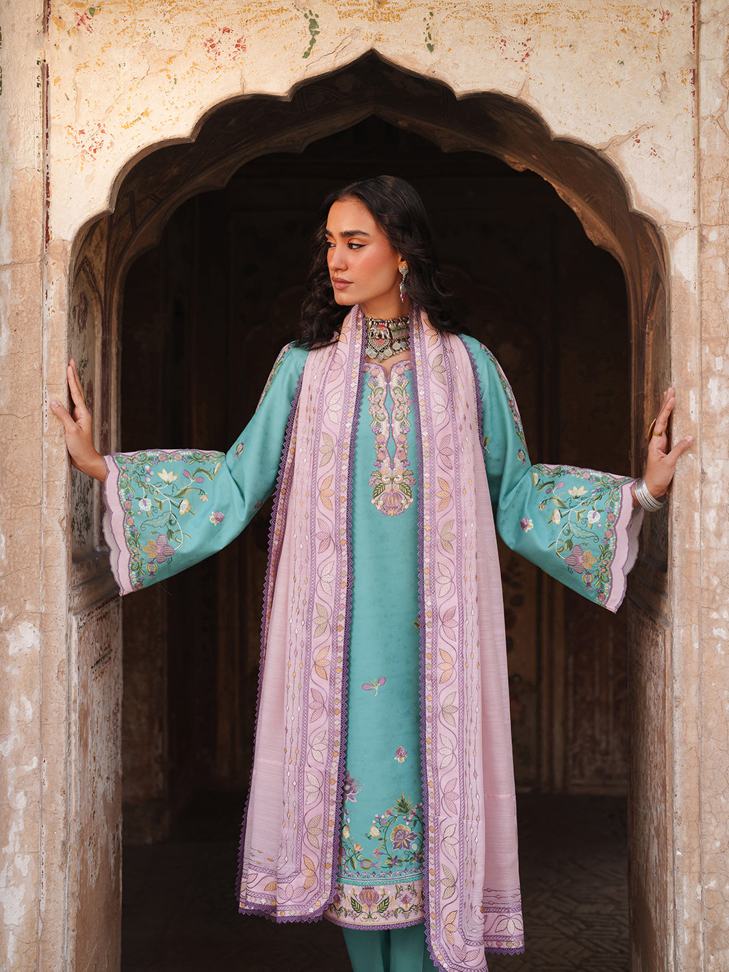 Suroor 3 Pc  Pret