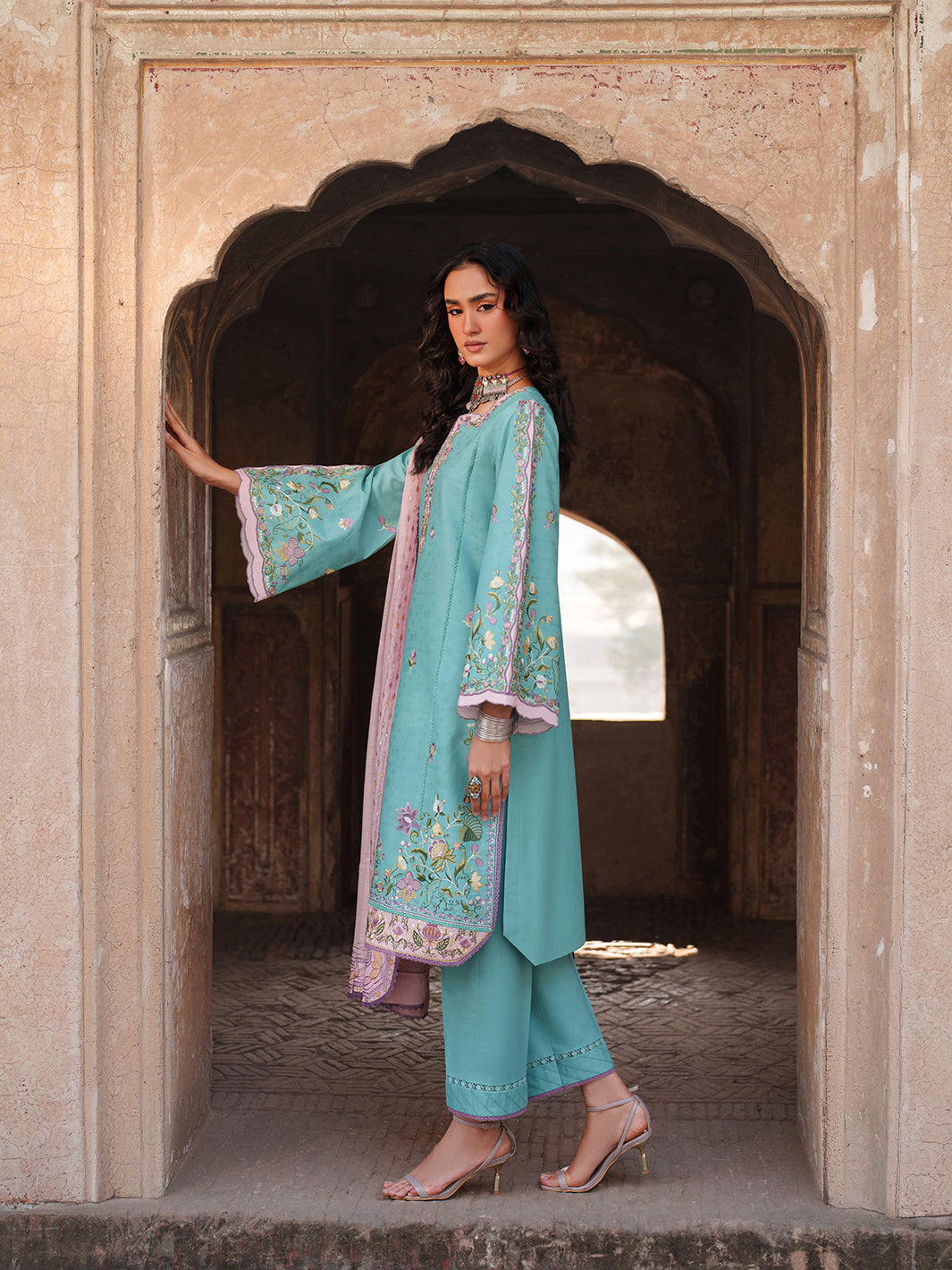 Suroor 3 Pc  Pret