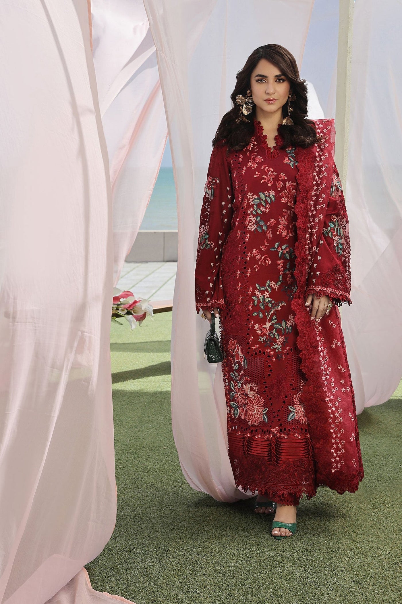 MARYAM HUSSAIN LUXURY LAWN-CRIMSON