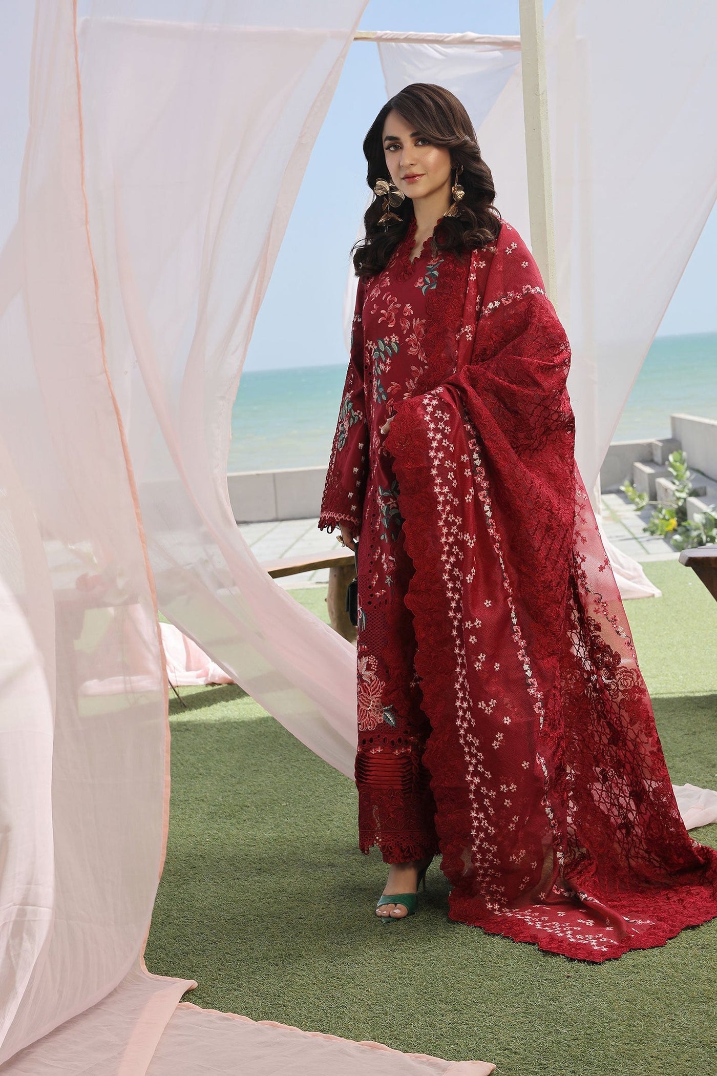 MARYAM HUSSAIN LUXURY LAWN-CRIMSON