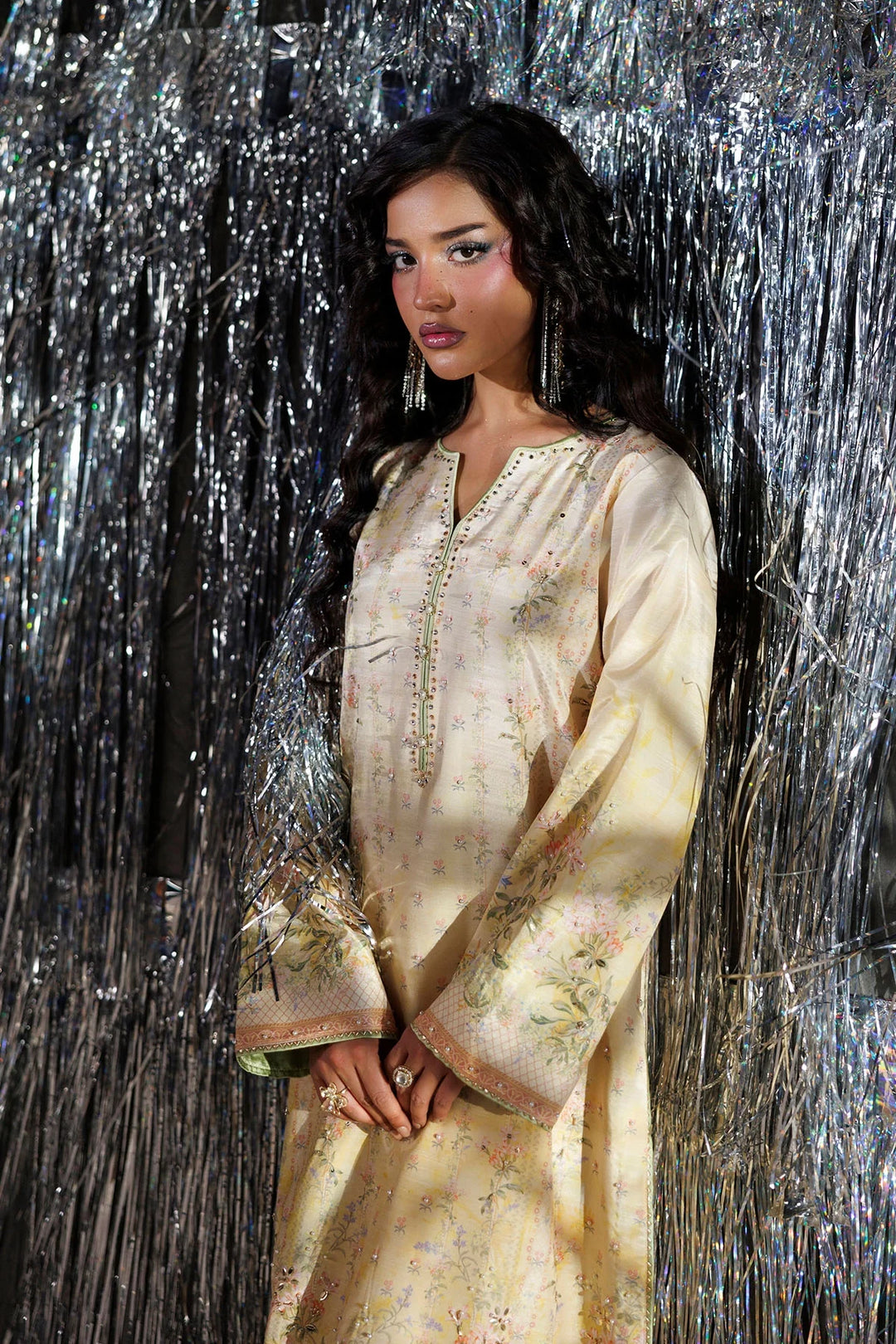 Unstitched Luxe Silk 26