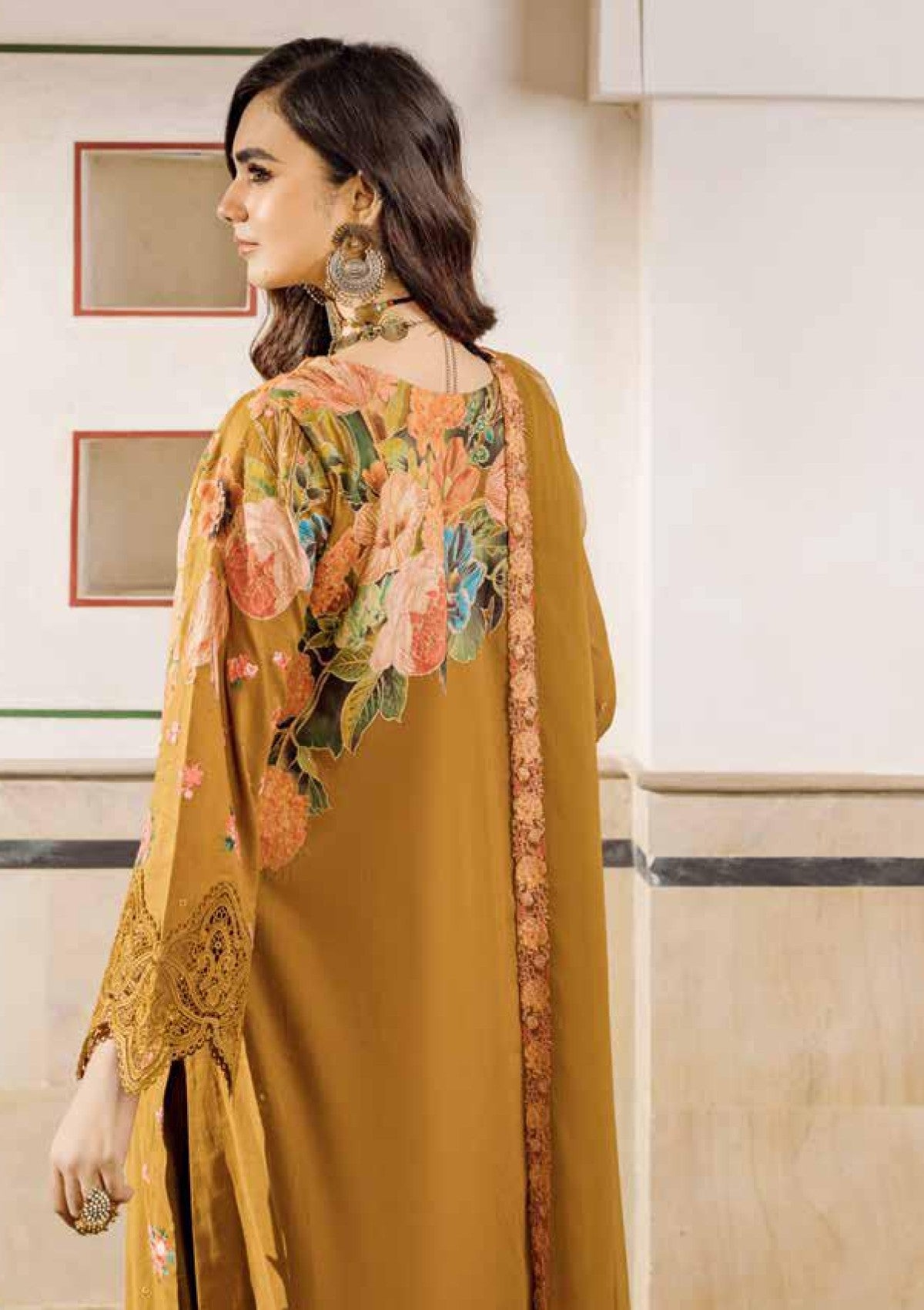 Andaaz Luxury Lawn Vol-01