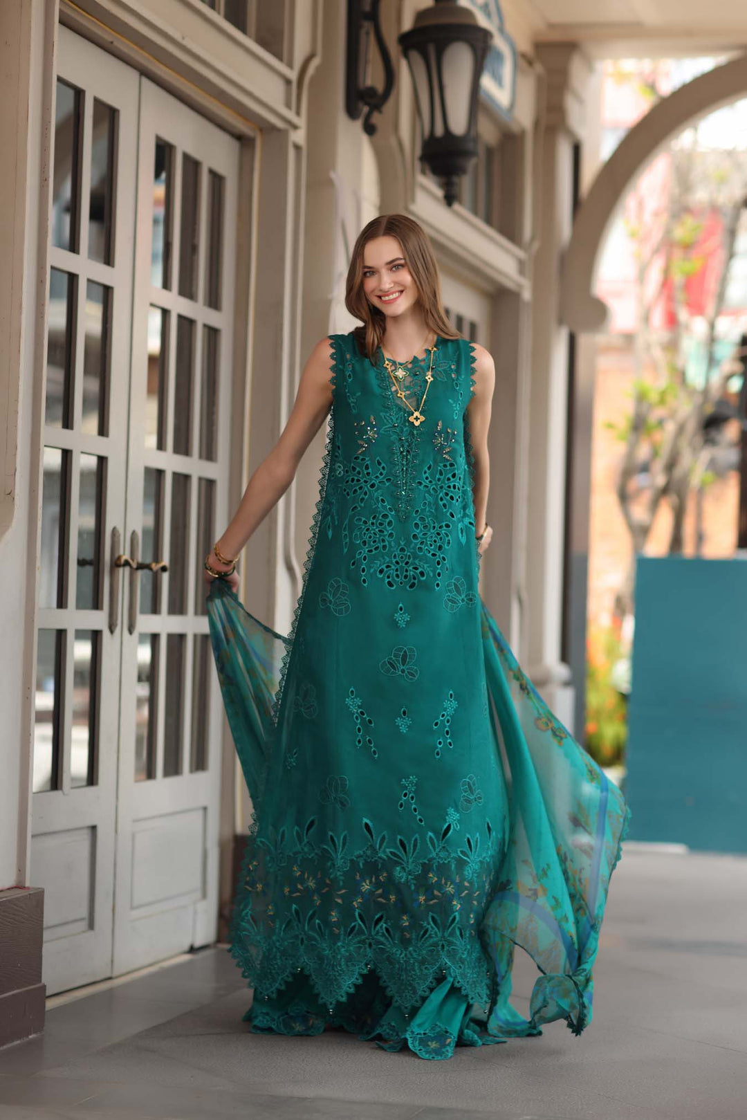 noor-eid-luxe-chikankari-26