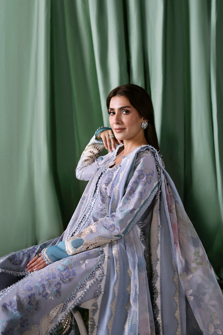 A UNSTITCHED Lawn &