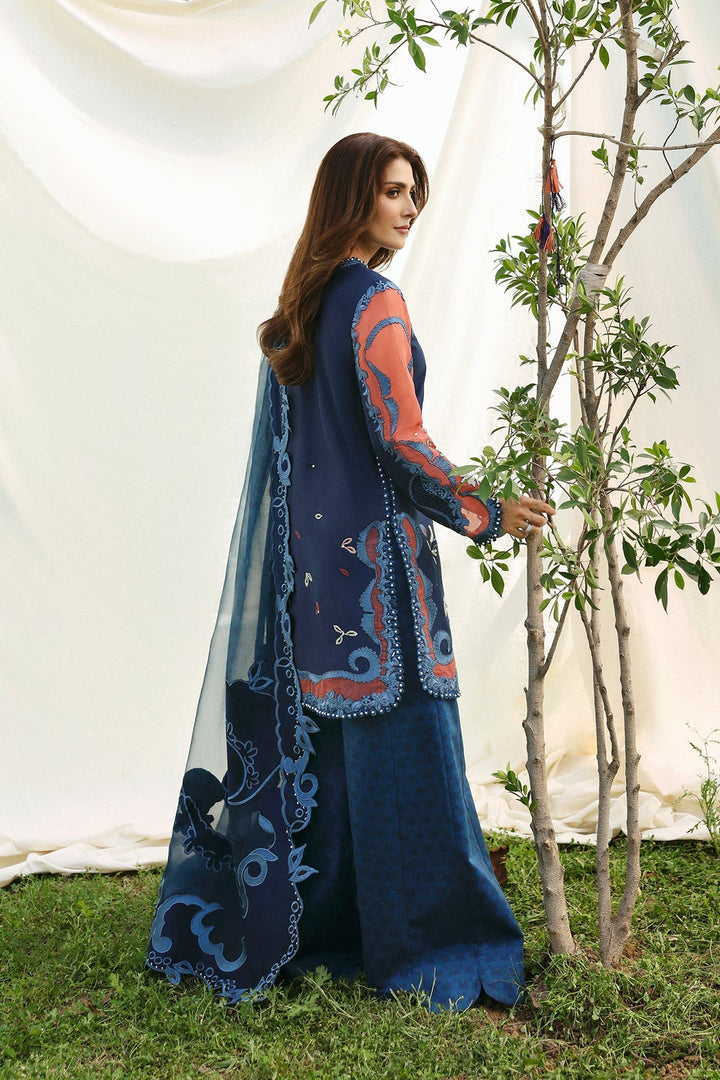 A UNSTITCHED Lawn &