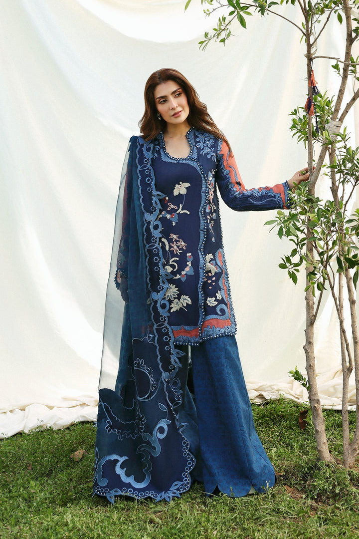A UNSTITCHED Lawn &