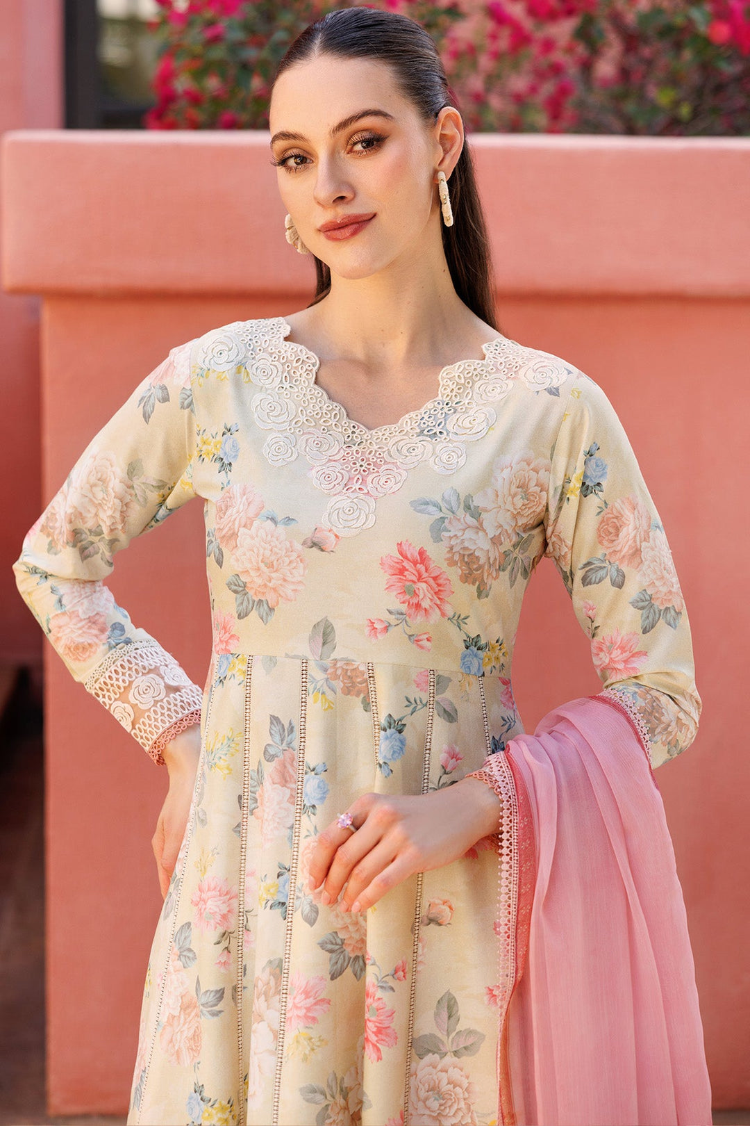 Aurea Summer Lawn
