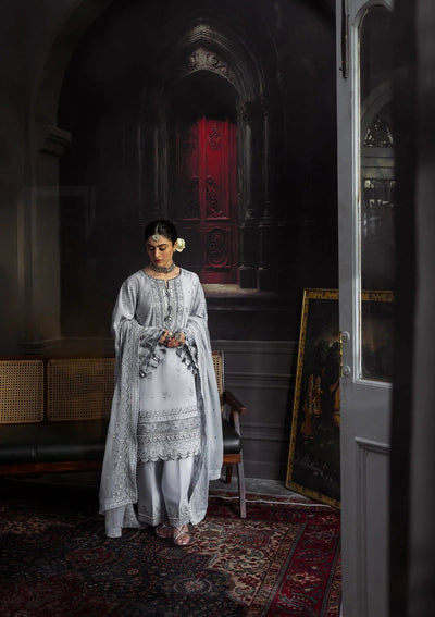 Karandi with Embroidered Chiffon