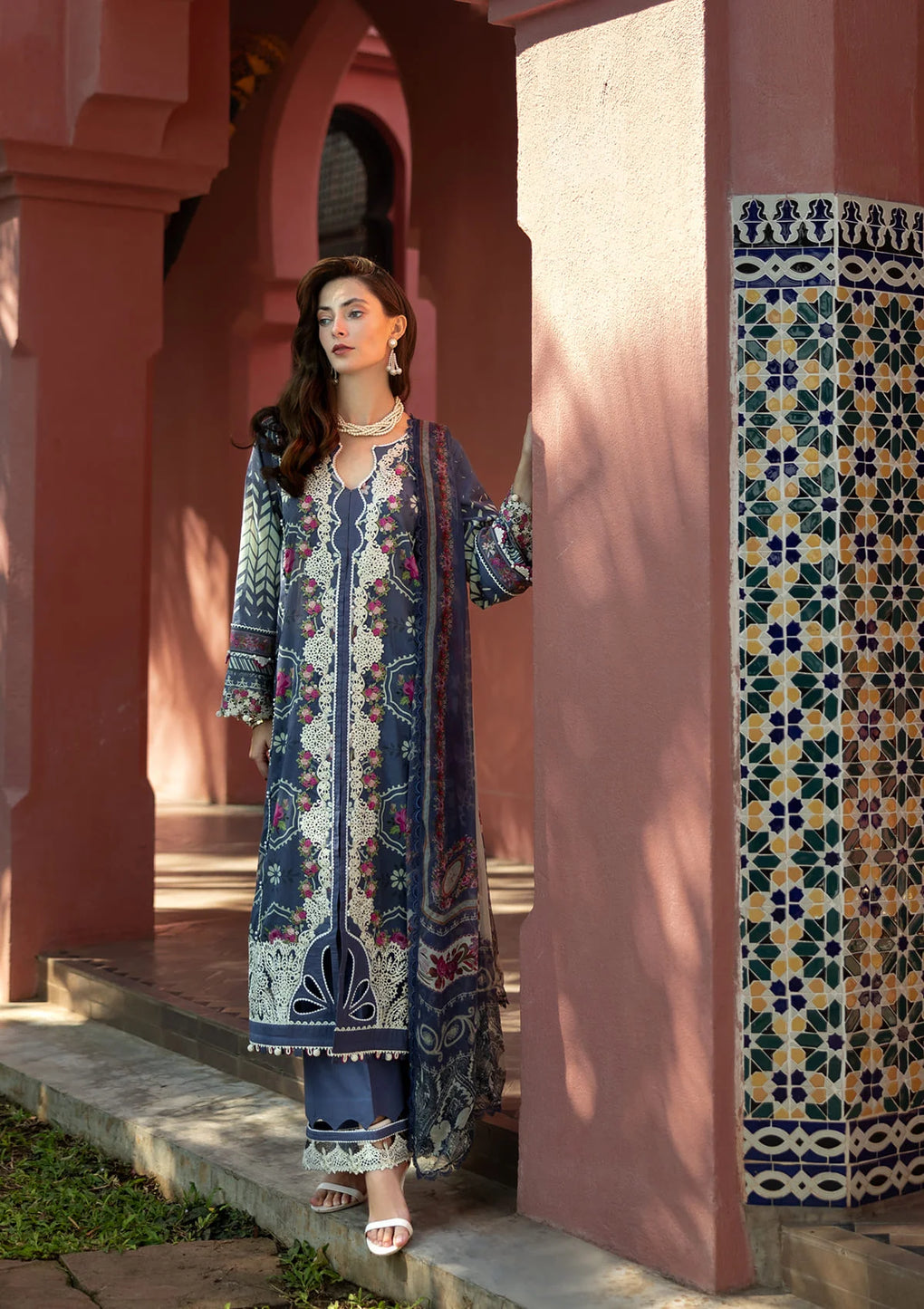ELAF SIGNATURE  EMBROIDERED LAWN