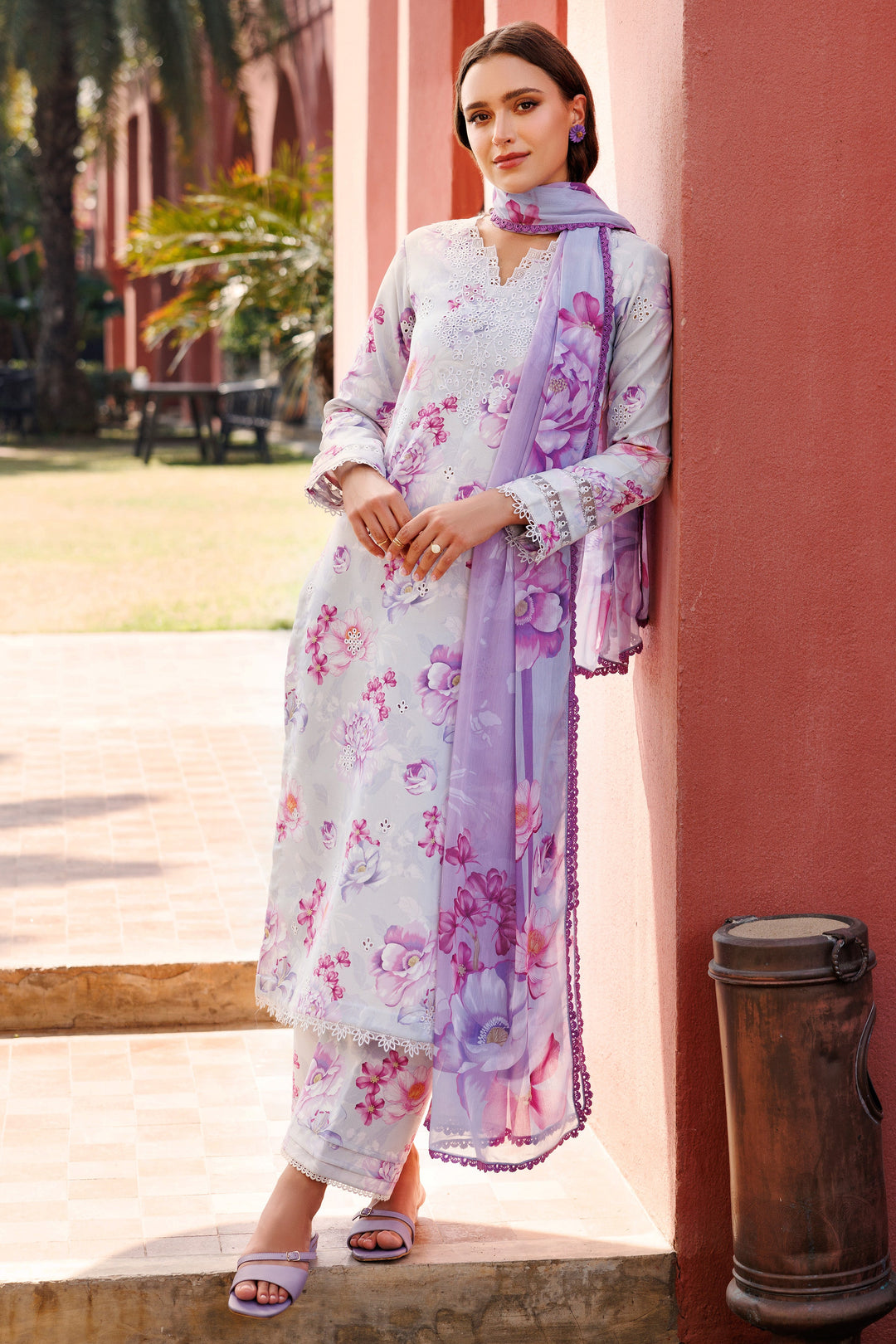 Aurea Summer Lawn