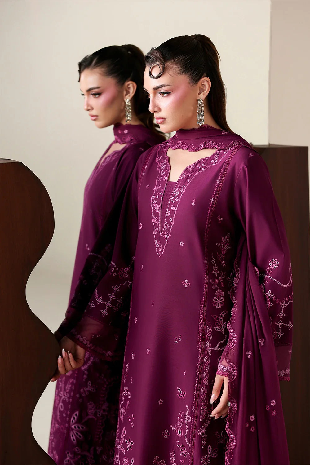 Embroidered Lawn 3 Piece Unstitched