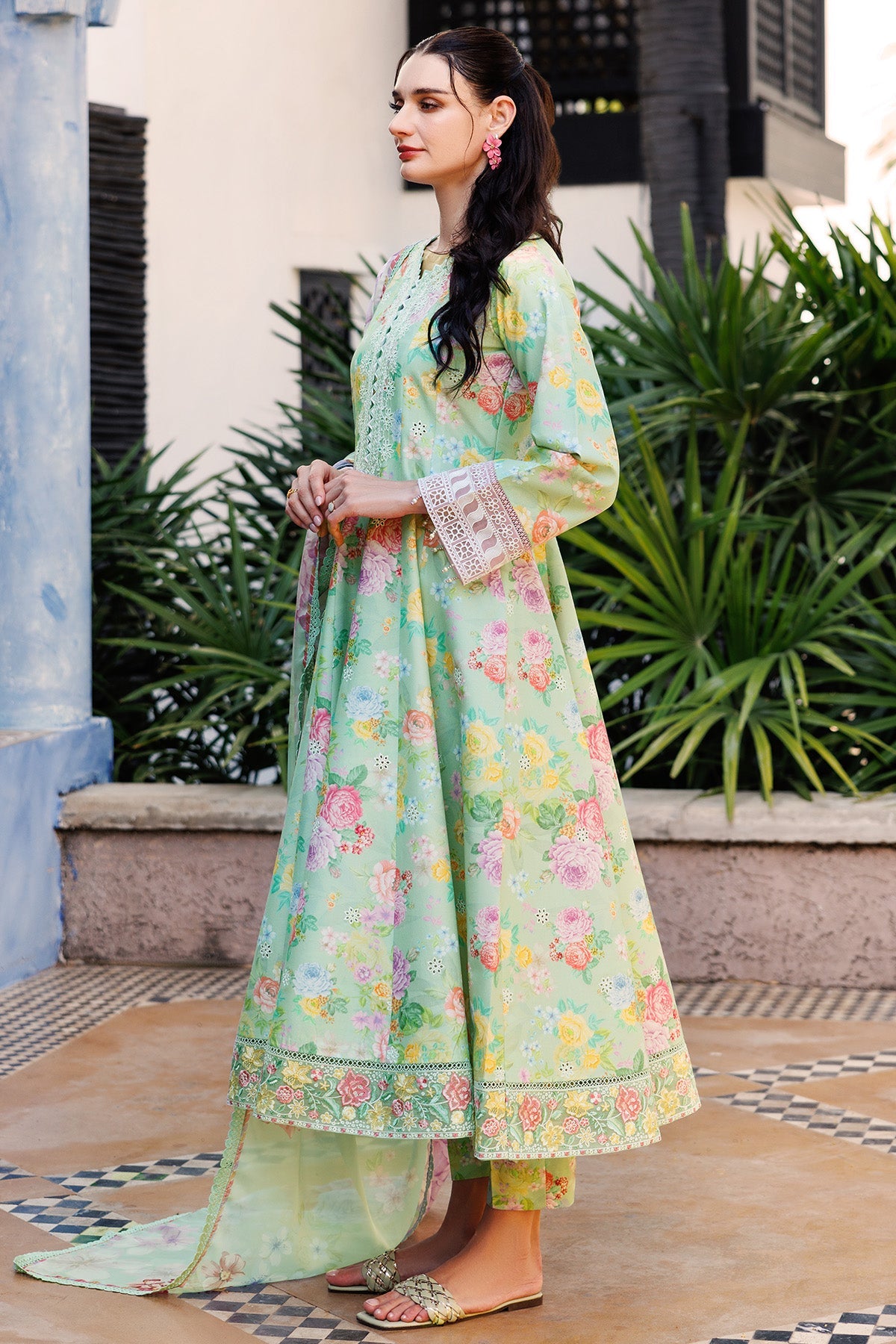 Aurea Summer Lawn