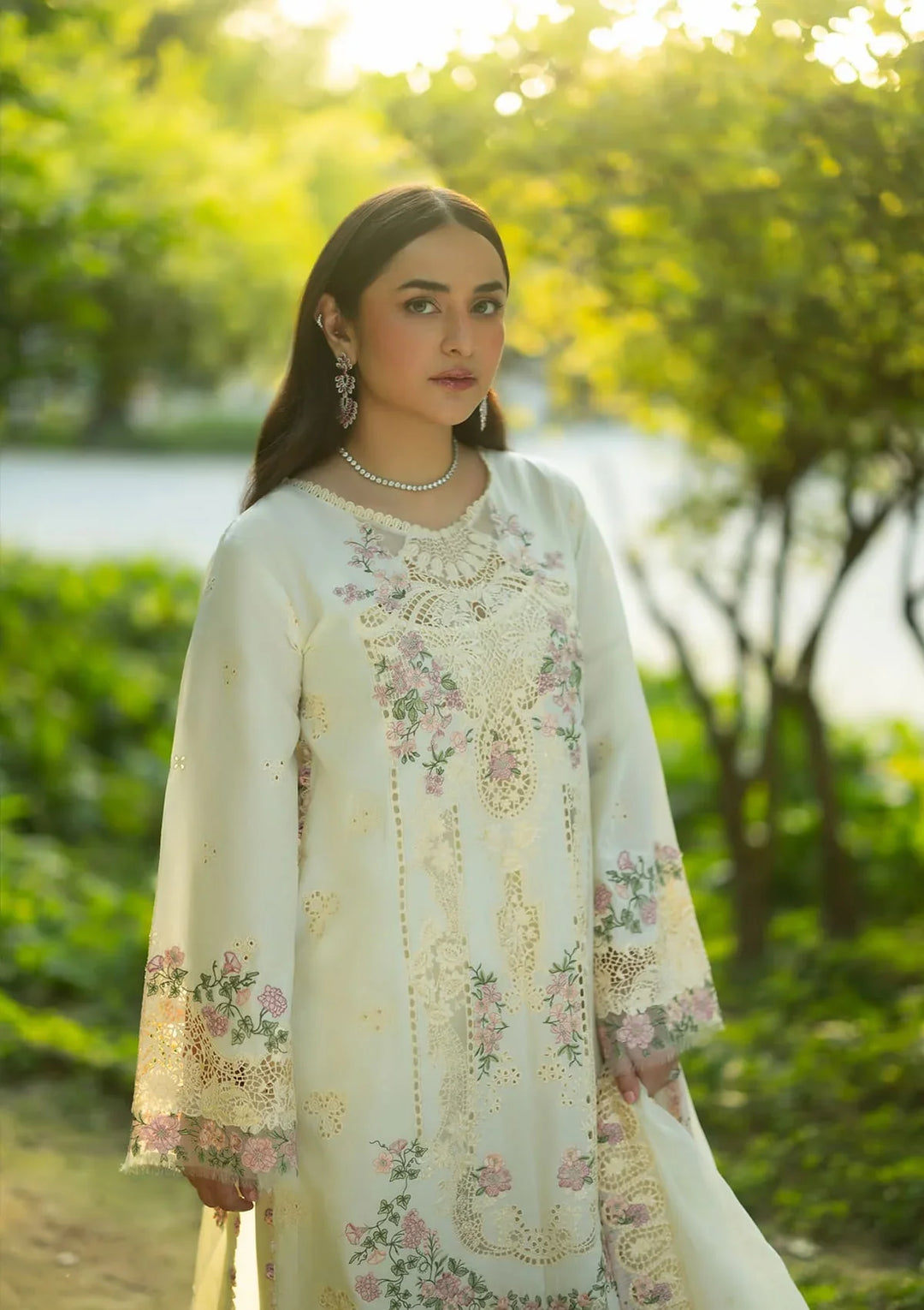 LUXURY LAWN VOL ll &
