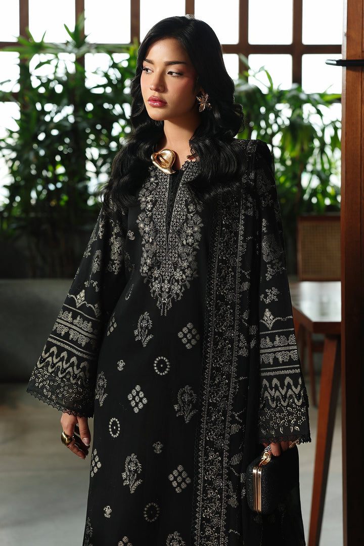 EMBROIDERED JACQUARD  SUIT 3 PC