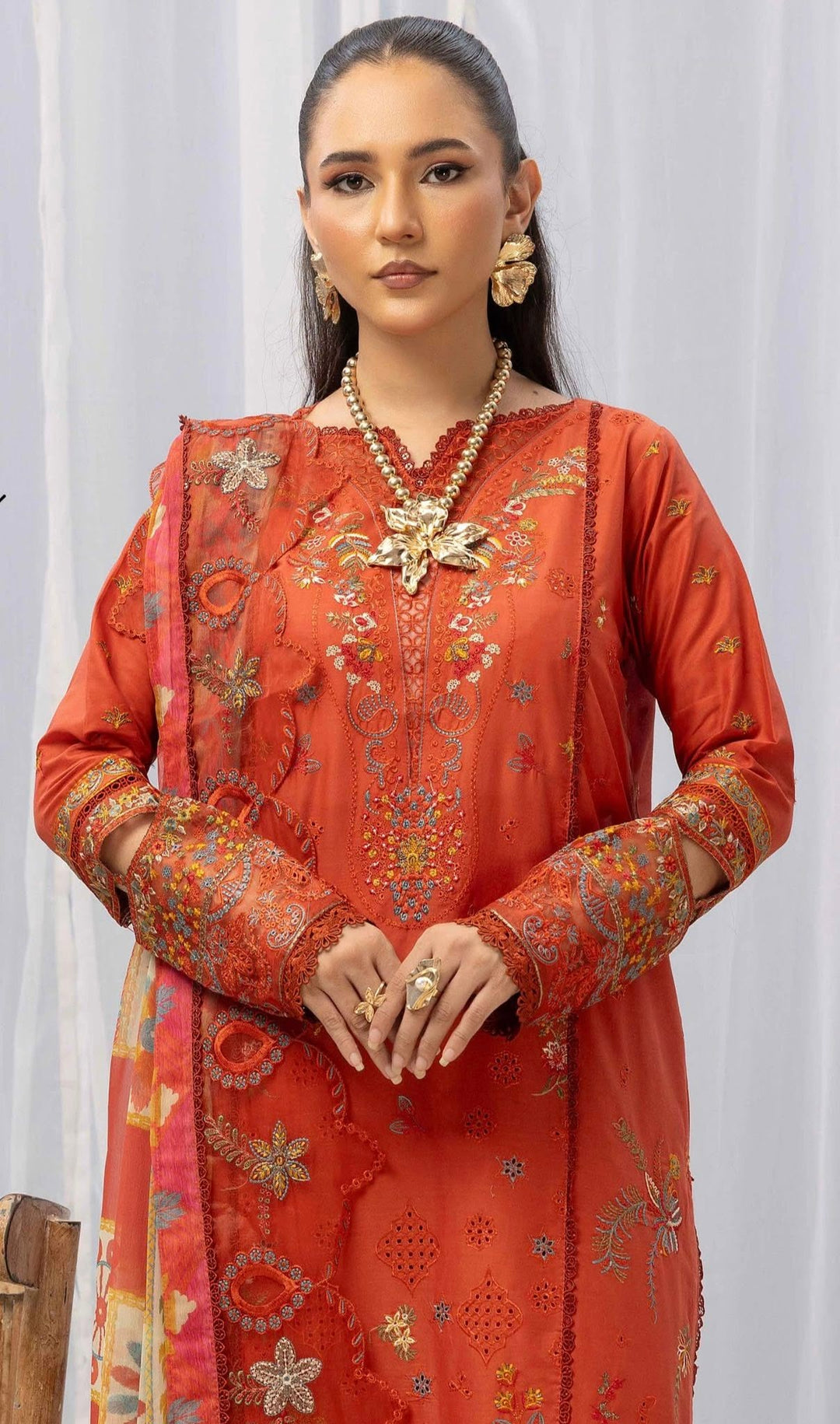 Unstitched Dior Lawn Collection
