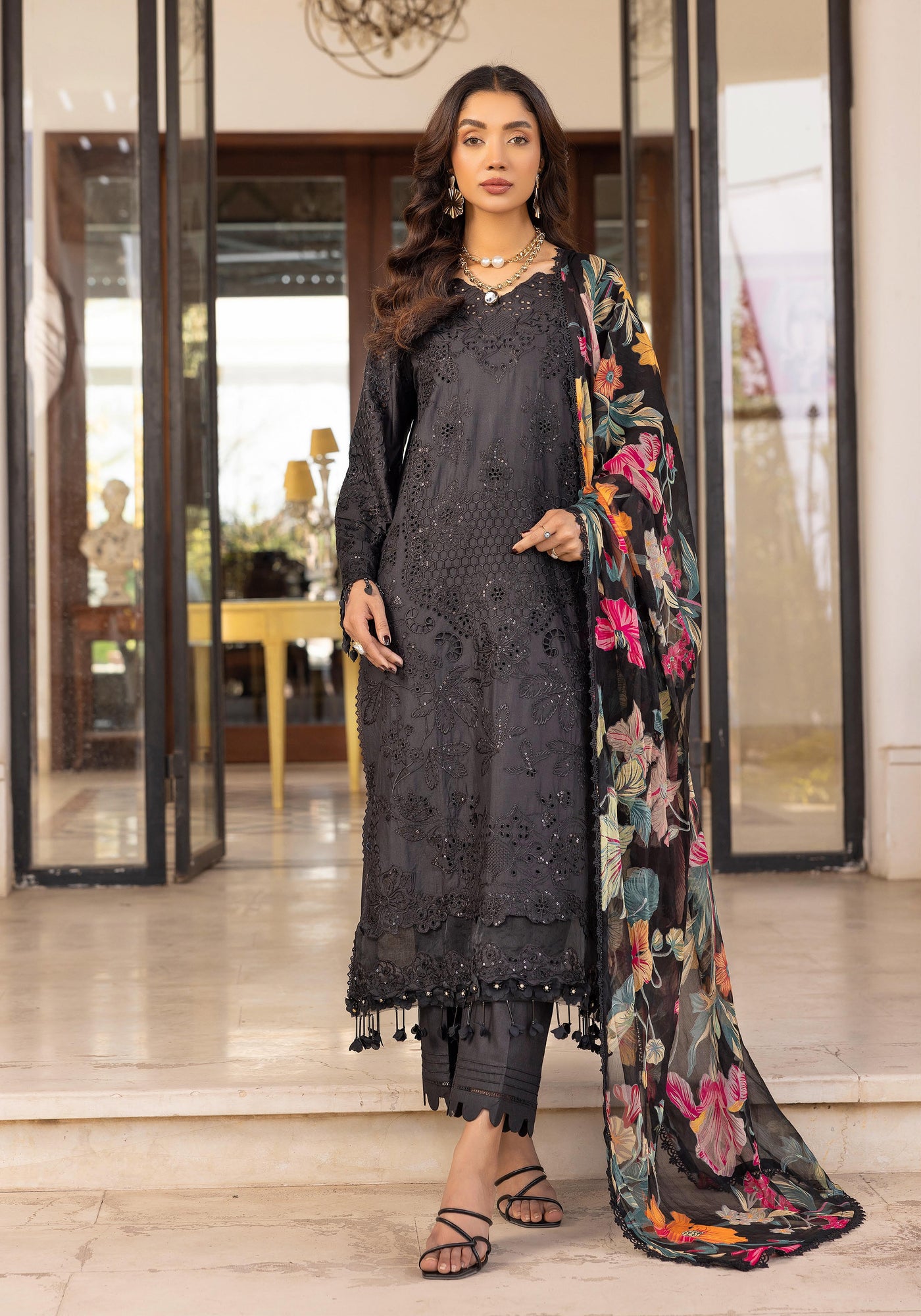 Omnia Luxury Lawn