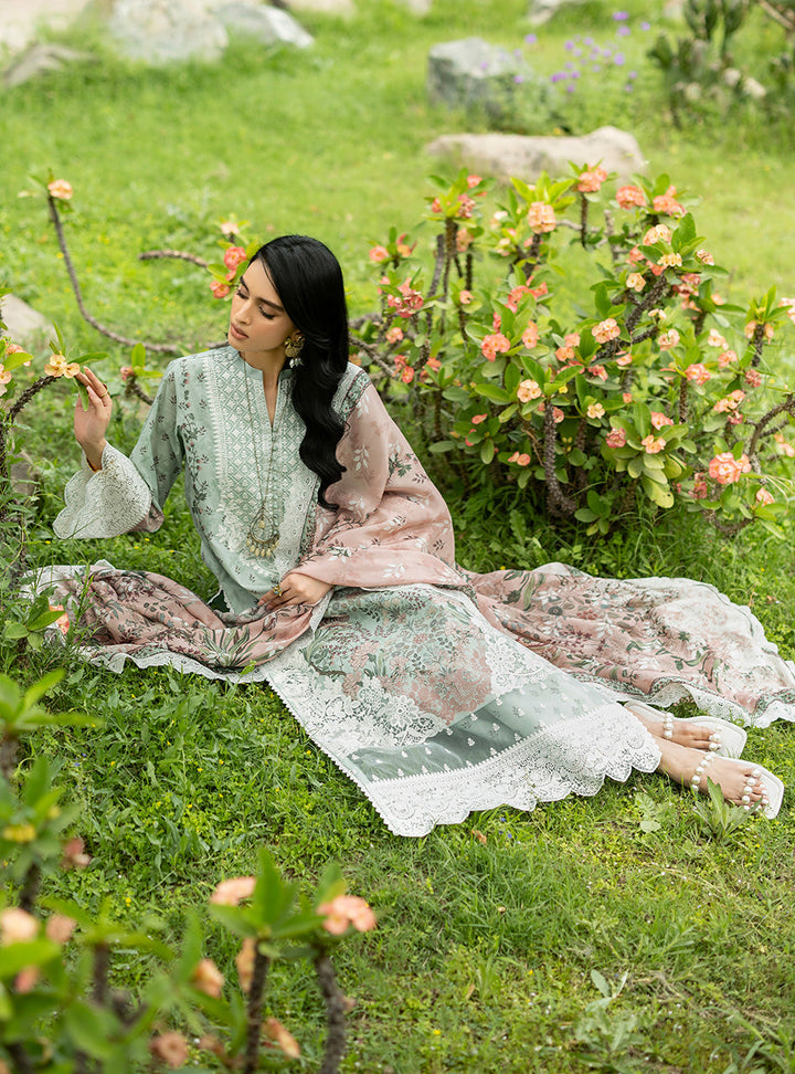 luxe lawn 26