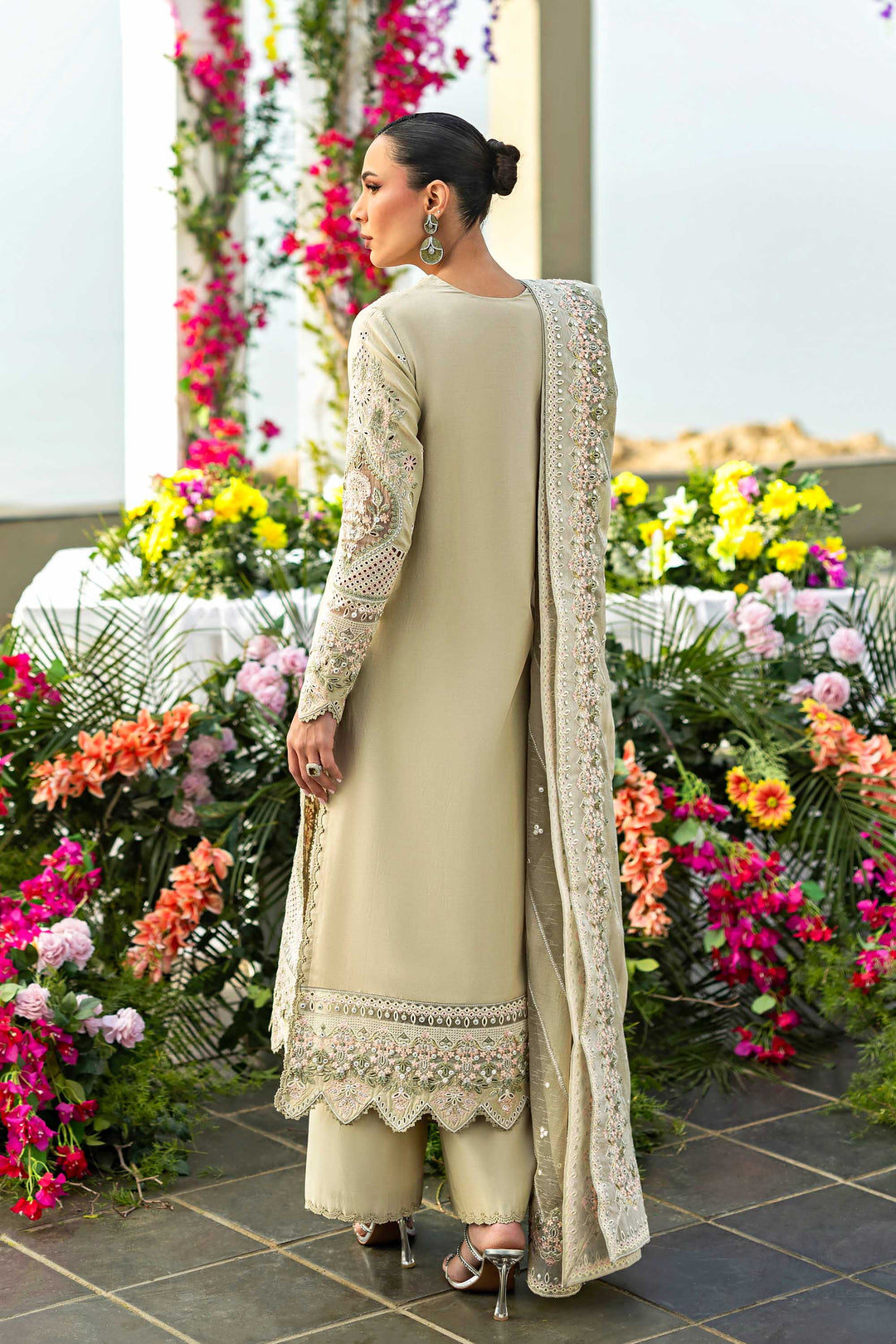 ALESSANDRA Luxury Lawn