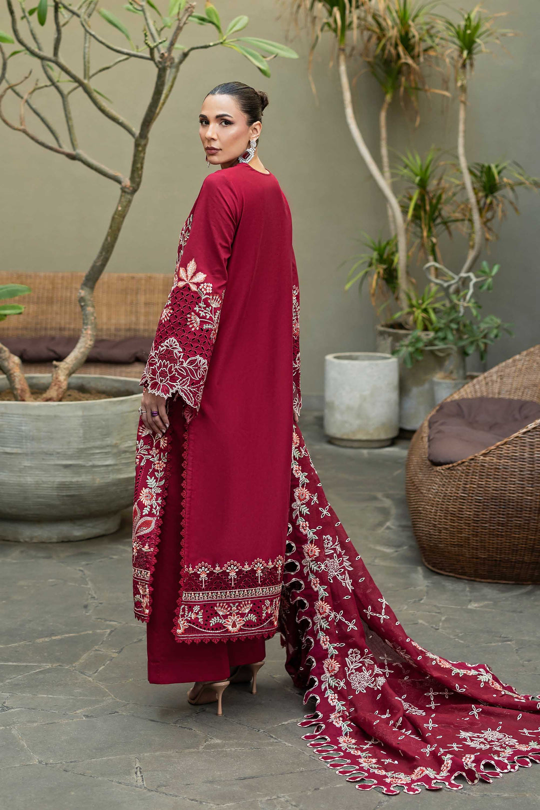 ALESSANDRA Luxury Lawn