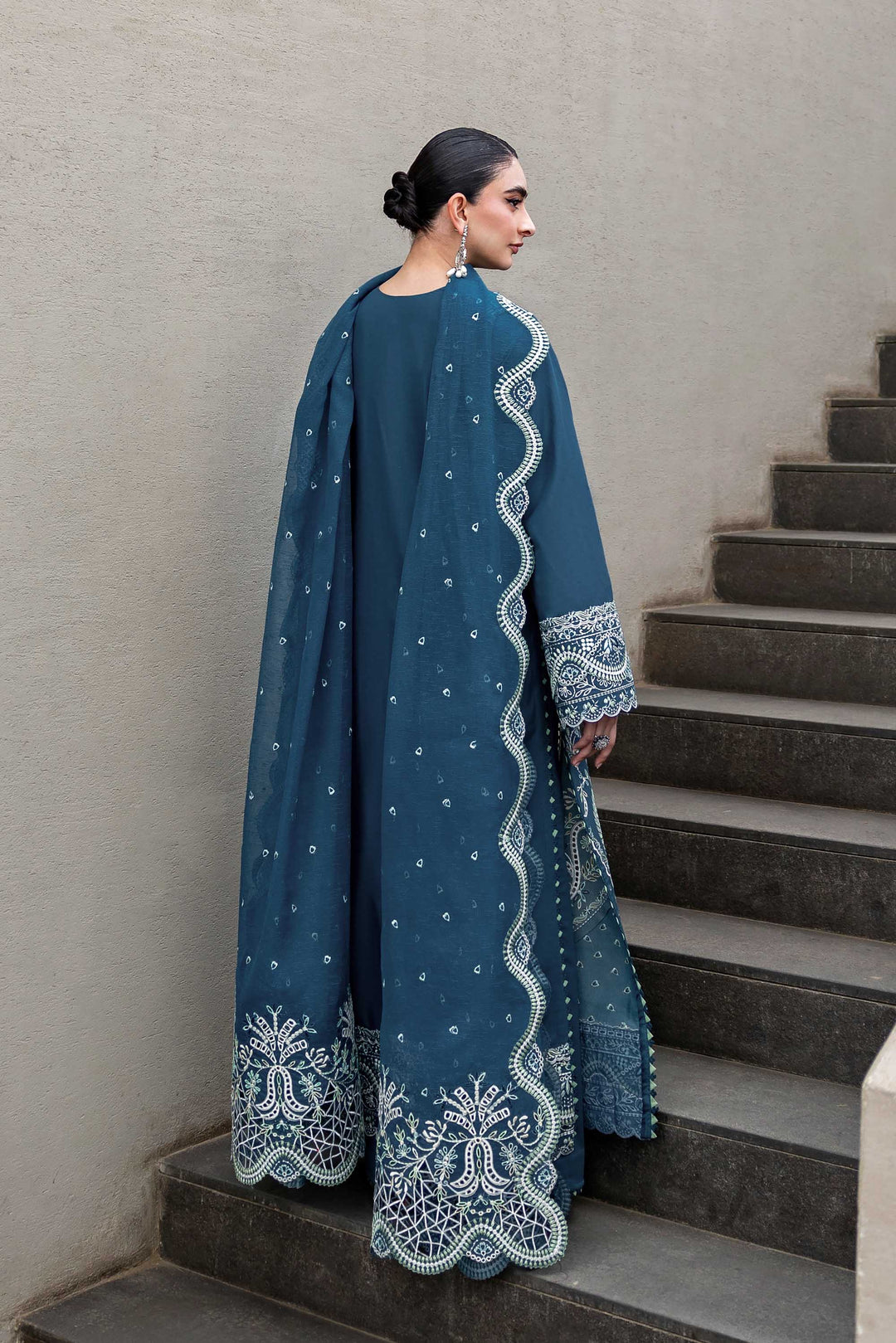 ALESSANDRA Luxury Lawn