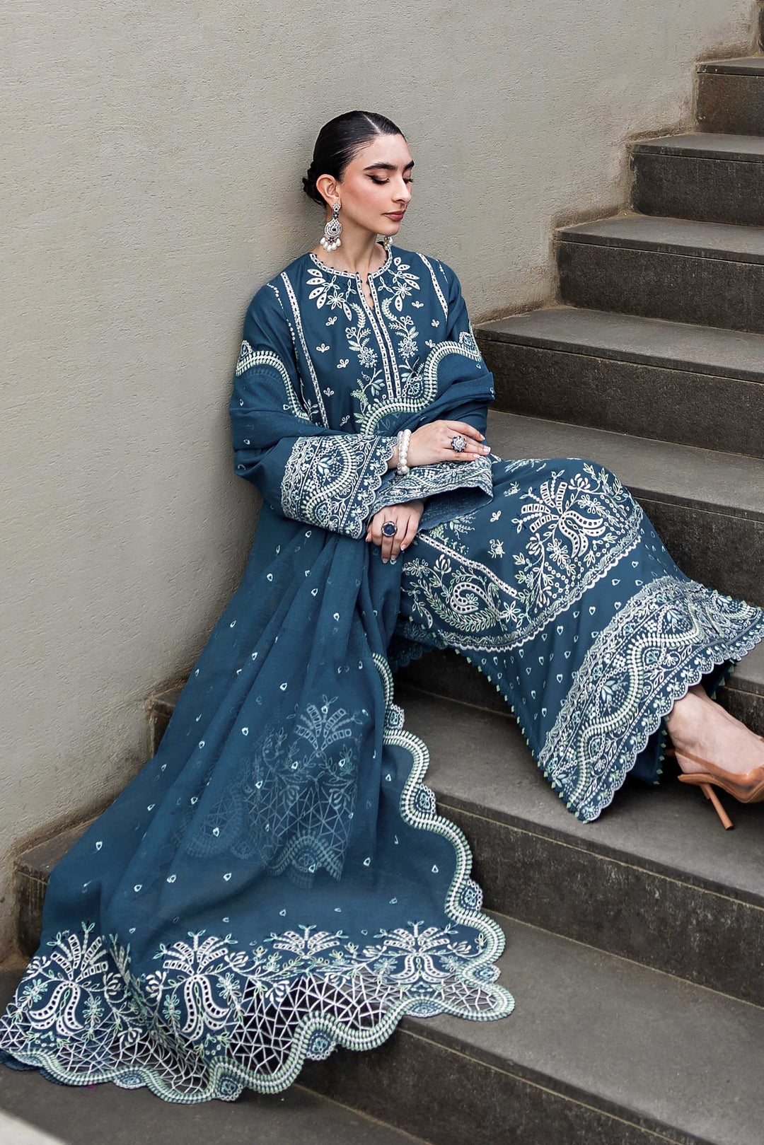 ALESSANDRA Luxury Lawn