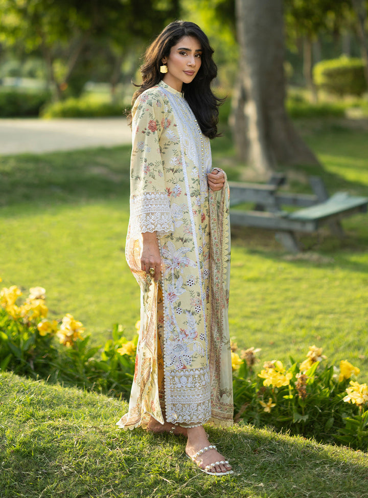 luxe lawn 26