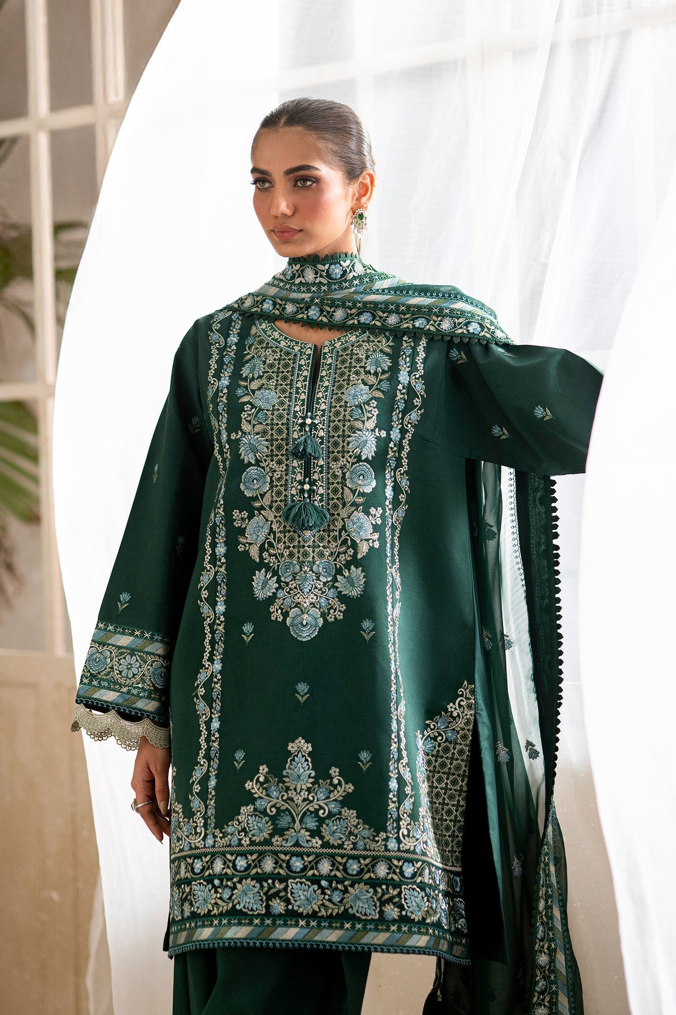 EMBROIDERED LAWN SUIT