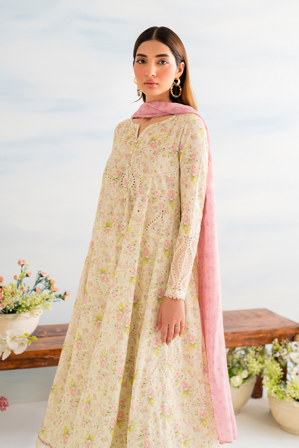 IZNIK GUZEL Embroidered Lawn IGL-07