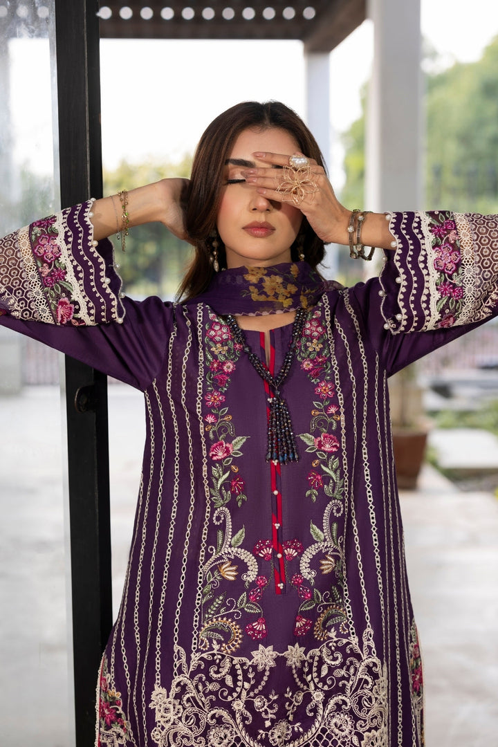Dil Kash CHIKANKARI  LAWN