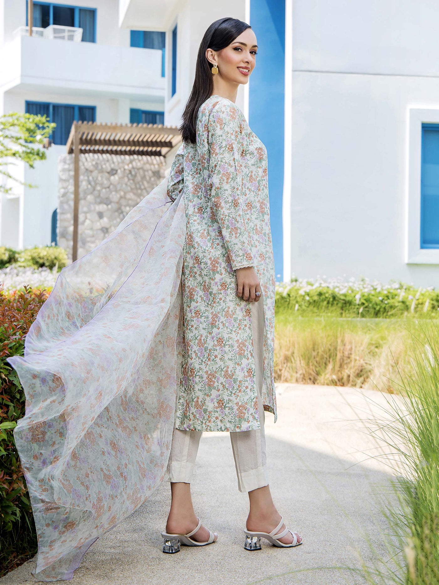 LIMELIGHT UNSTITCHED 2 Piece Lawn Suit-Embroidered U3601