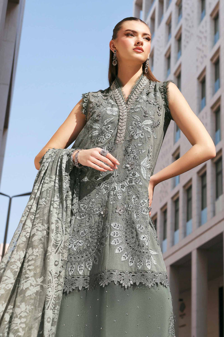 3 Piece Unstitched Embroidered Lawn Karandi Suit