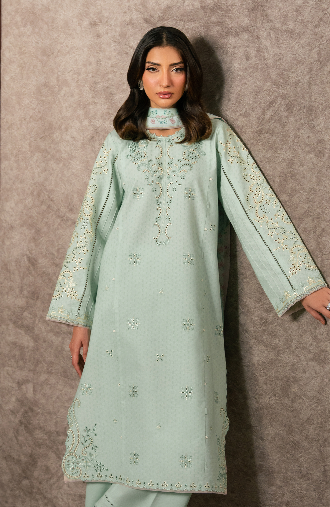 unstitched luxury Lawn