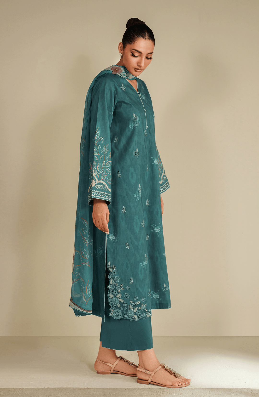 ilara unstitched cambric edit