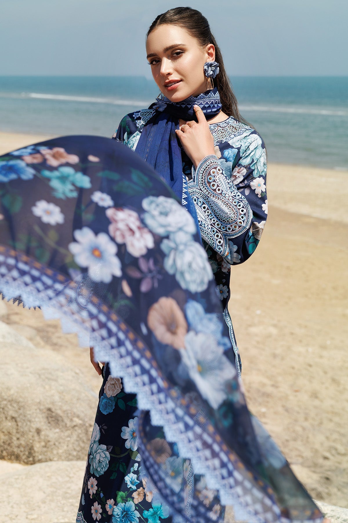 Aurea Summer Lawn