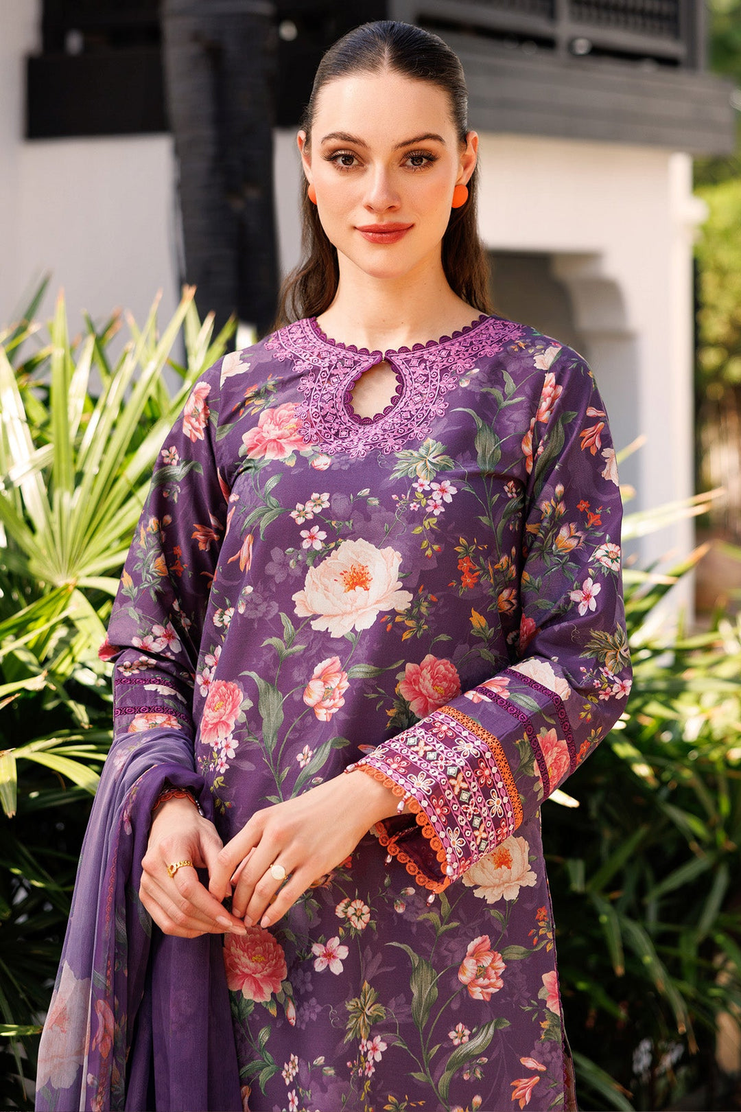 Aurea Summer Lawn