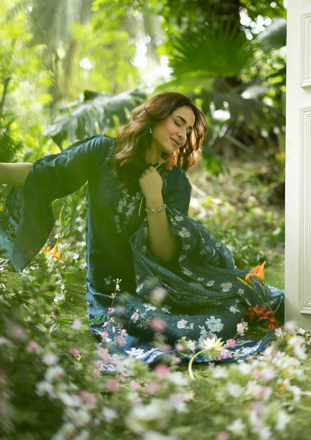 LUXURY LAWN VOL ll &