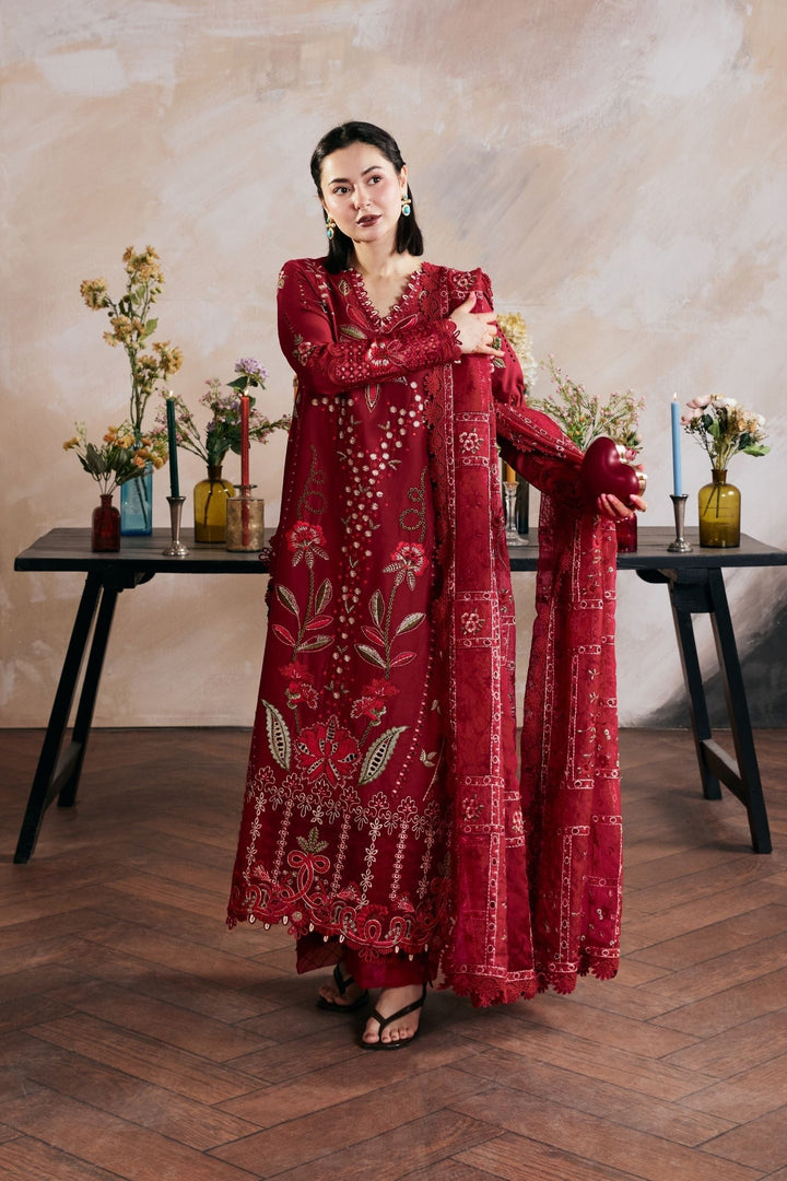 Luxury Lawn &